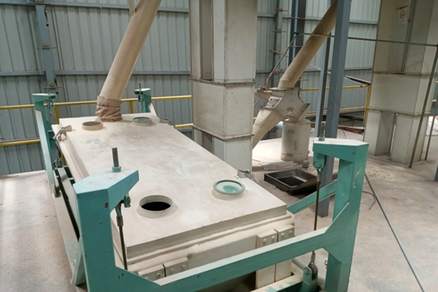 飼料加工設備 飼料加工設備